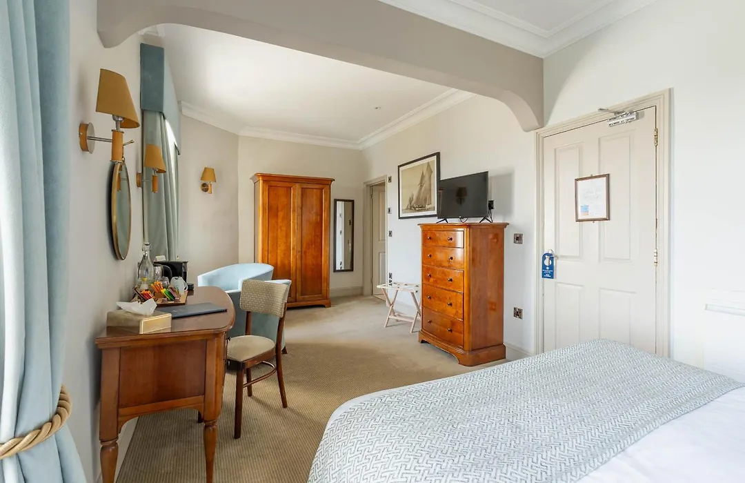 Mullion Cove Hotel & Spa-1